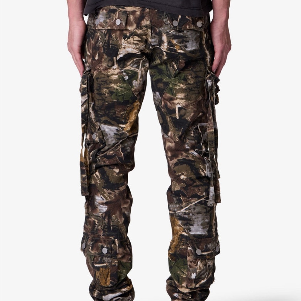 MNML Multicolor Camouflage Cargo Pants - Picture 3 of 5